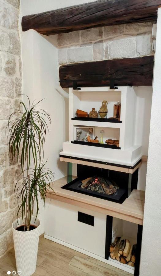 טרוגיר Apartman Old Town מראה חיצוני תמונה